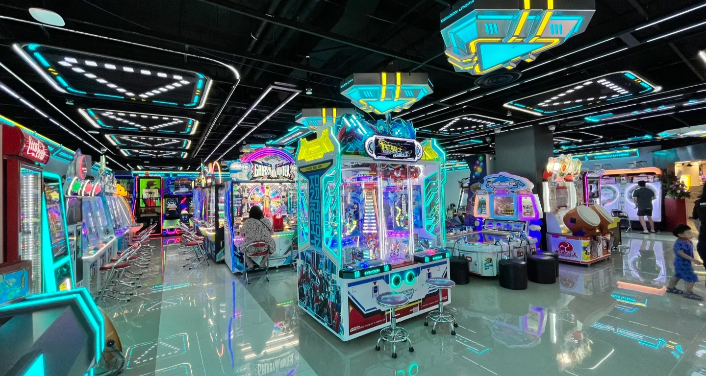 arcade game center (14) - BLEE