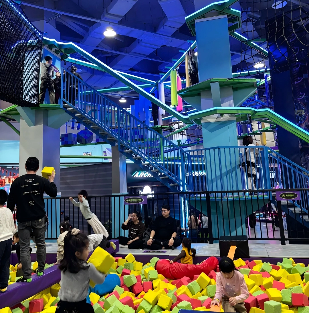 indoor playground - BLEE