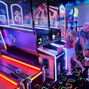 sports arcade machine - BLEE